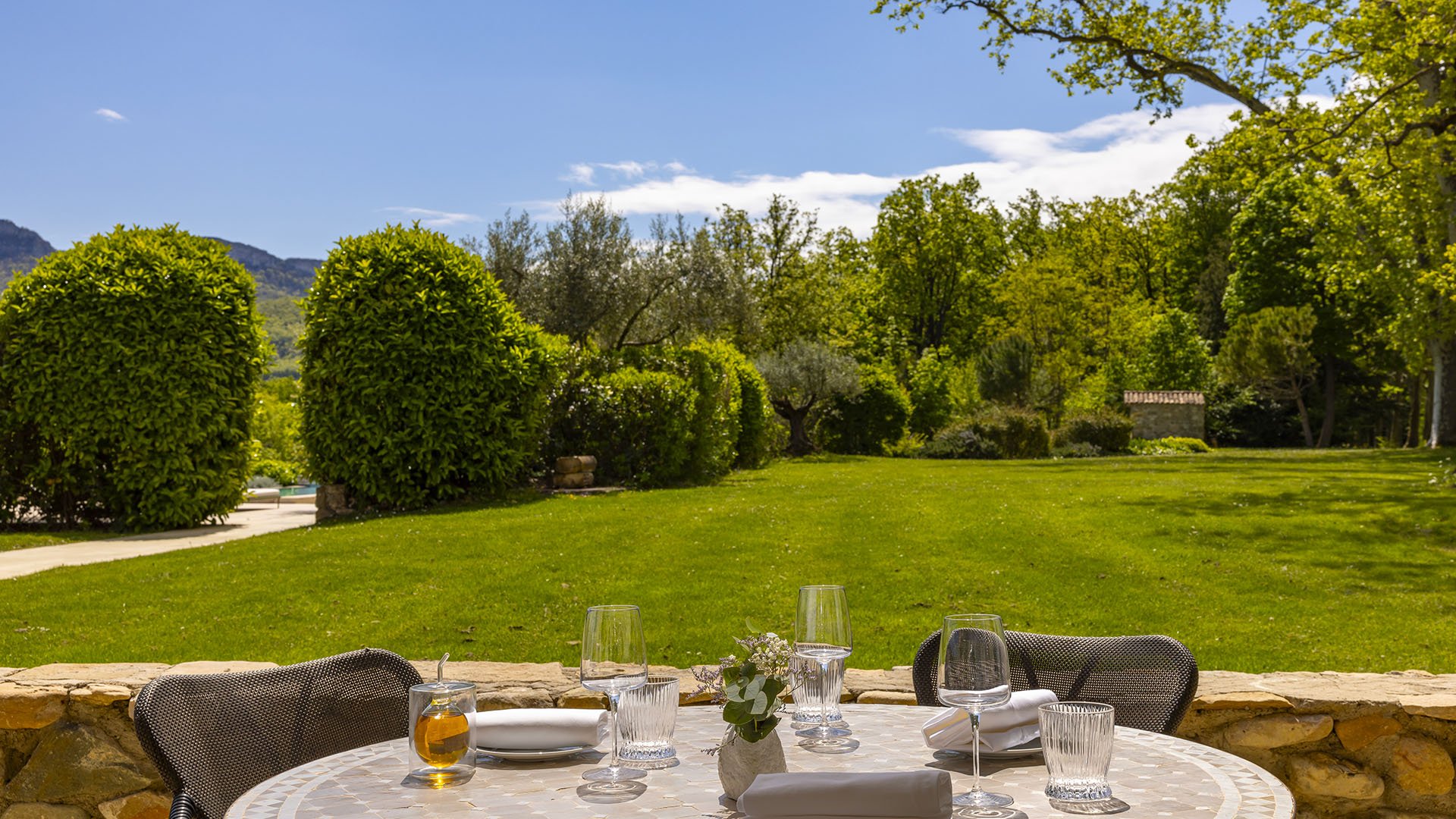 Hôtel France - AUVERGNE-RHÔNE-ALPES - CHÂTEAU LES OLIVIERS DE SALETTES - Chambre