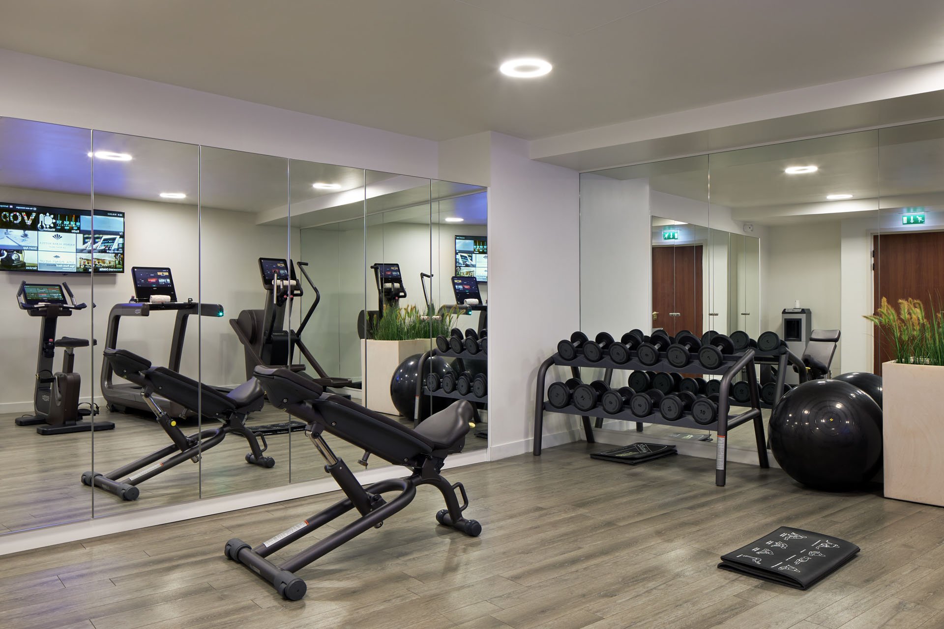 Spa Pont-Neuf by Cinq Mondes fitness room