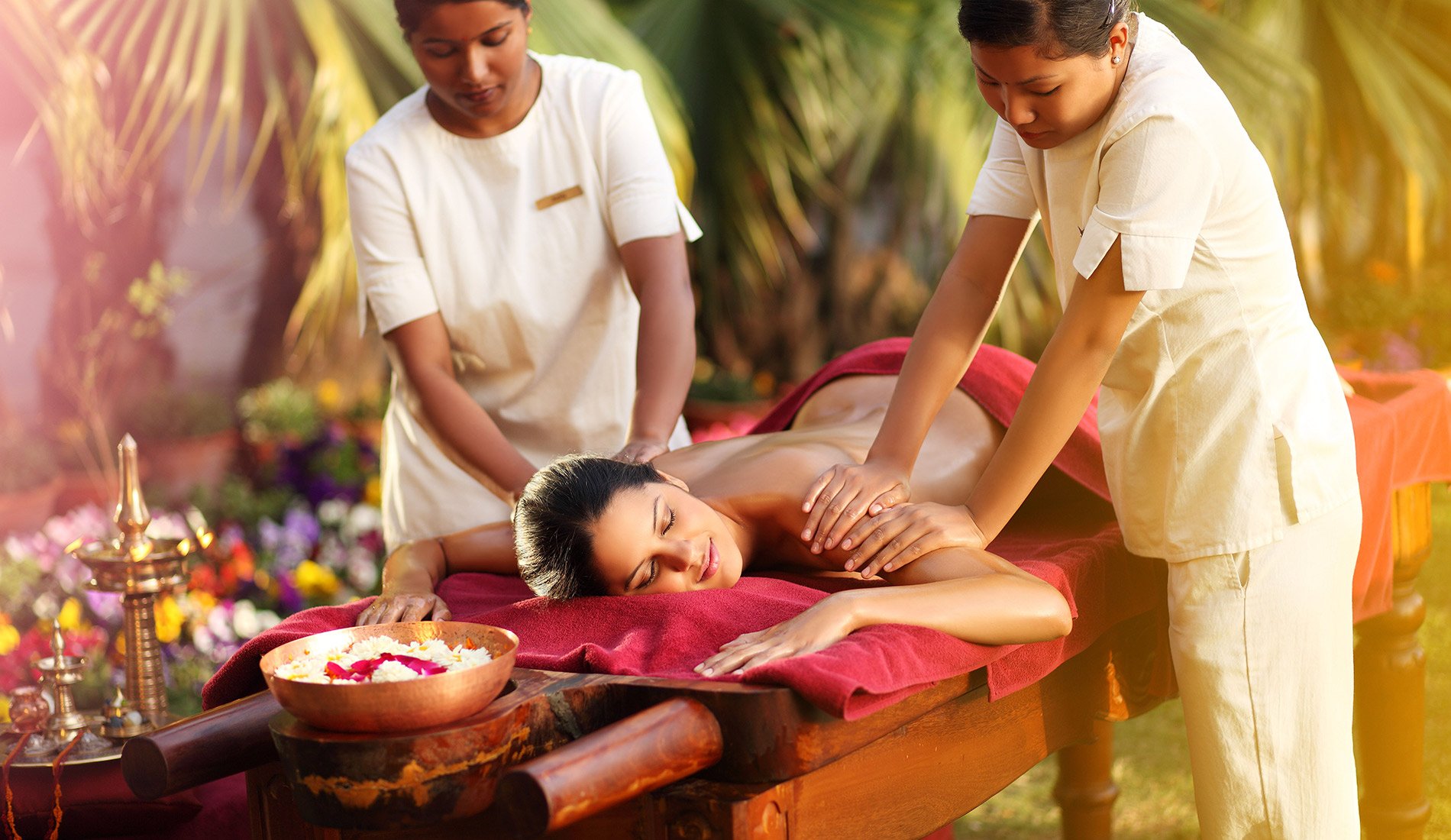 hotel yoga wellness Ananda in the Himalayas 5 stars Uttarakhand India massage