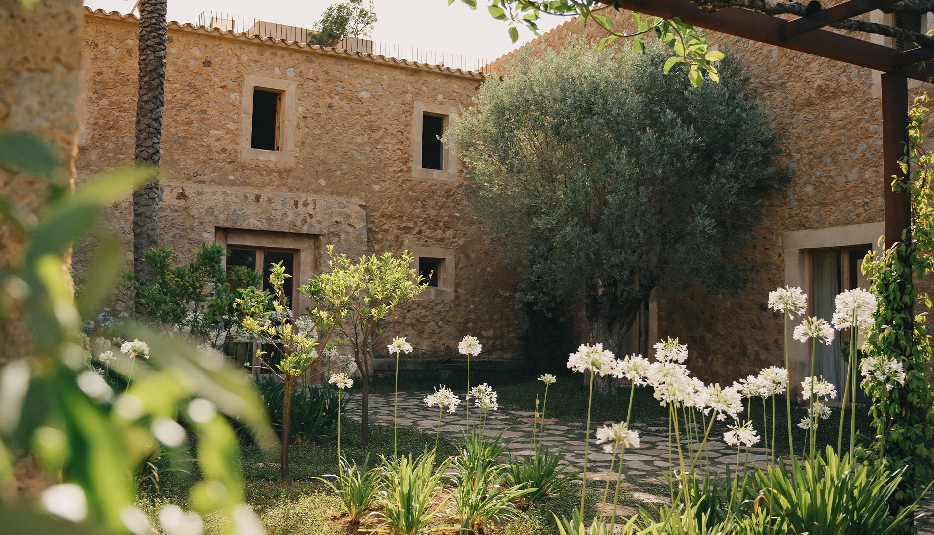 Luxury eco hotel with spa and restaurant 5* Mallorca Spain - Es Raco d'Arta - exterior
