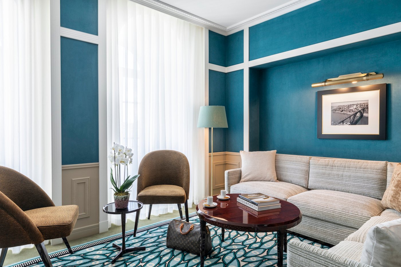 Luxury boutique hotel Porto Portugal Maison Albar Le Monumental Palace 5 stars room suite
