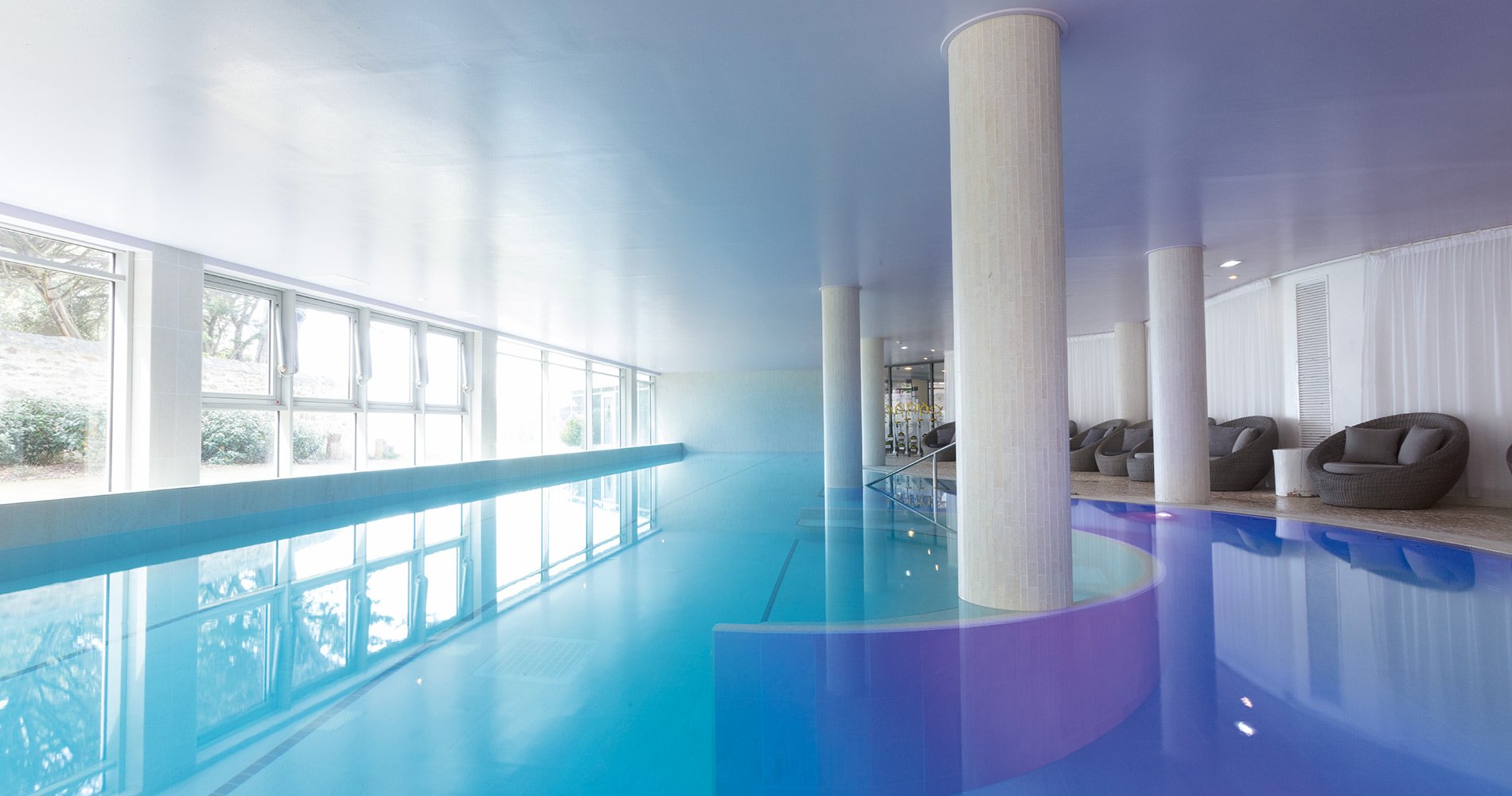 luxury hotel Château des Tourelles Hôtel 4* Thalasso Spa La Baule France cosy inside swimming pool