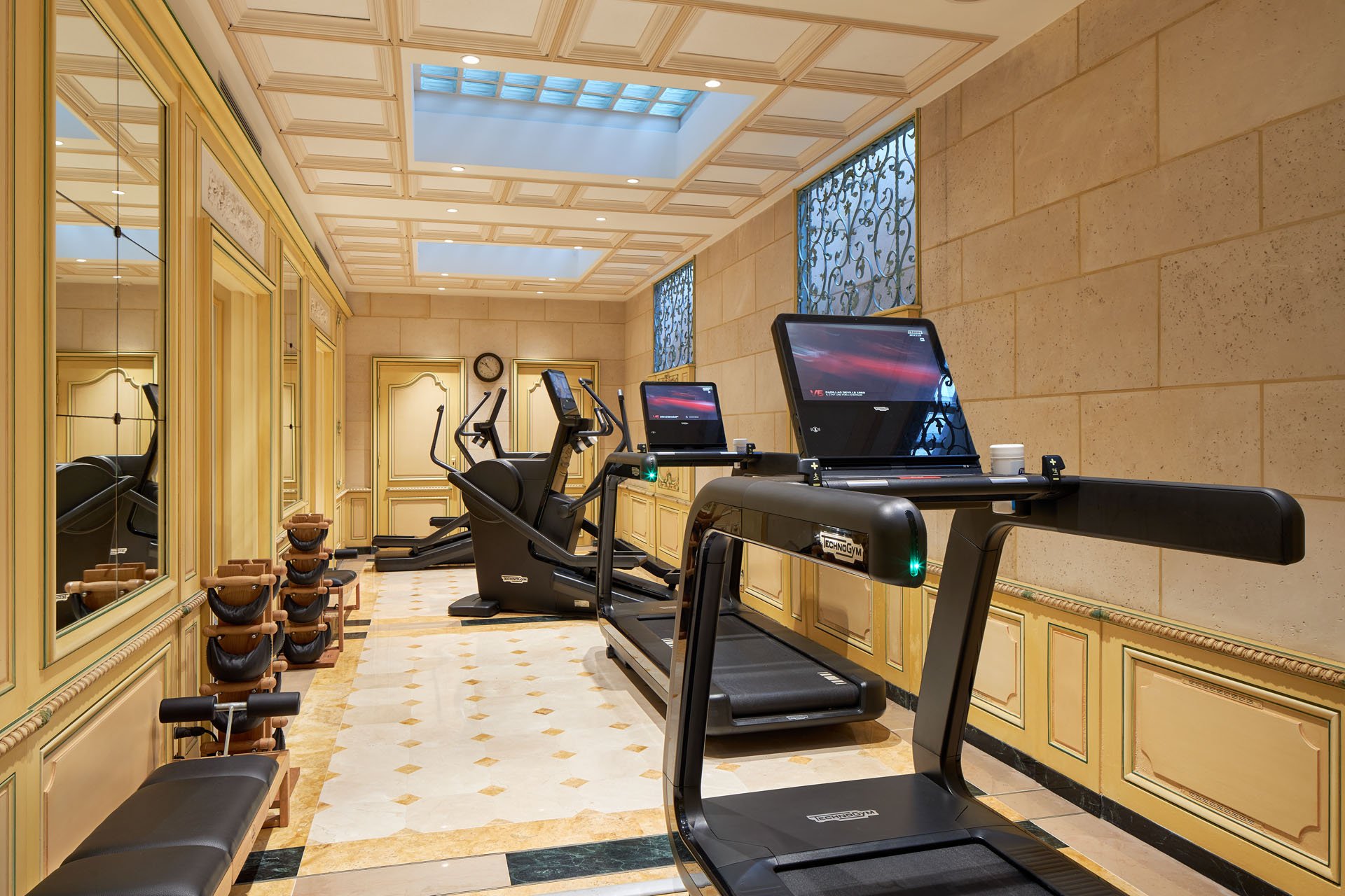 Regina Louvre Hotel - Fitness Center