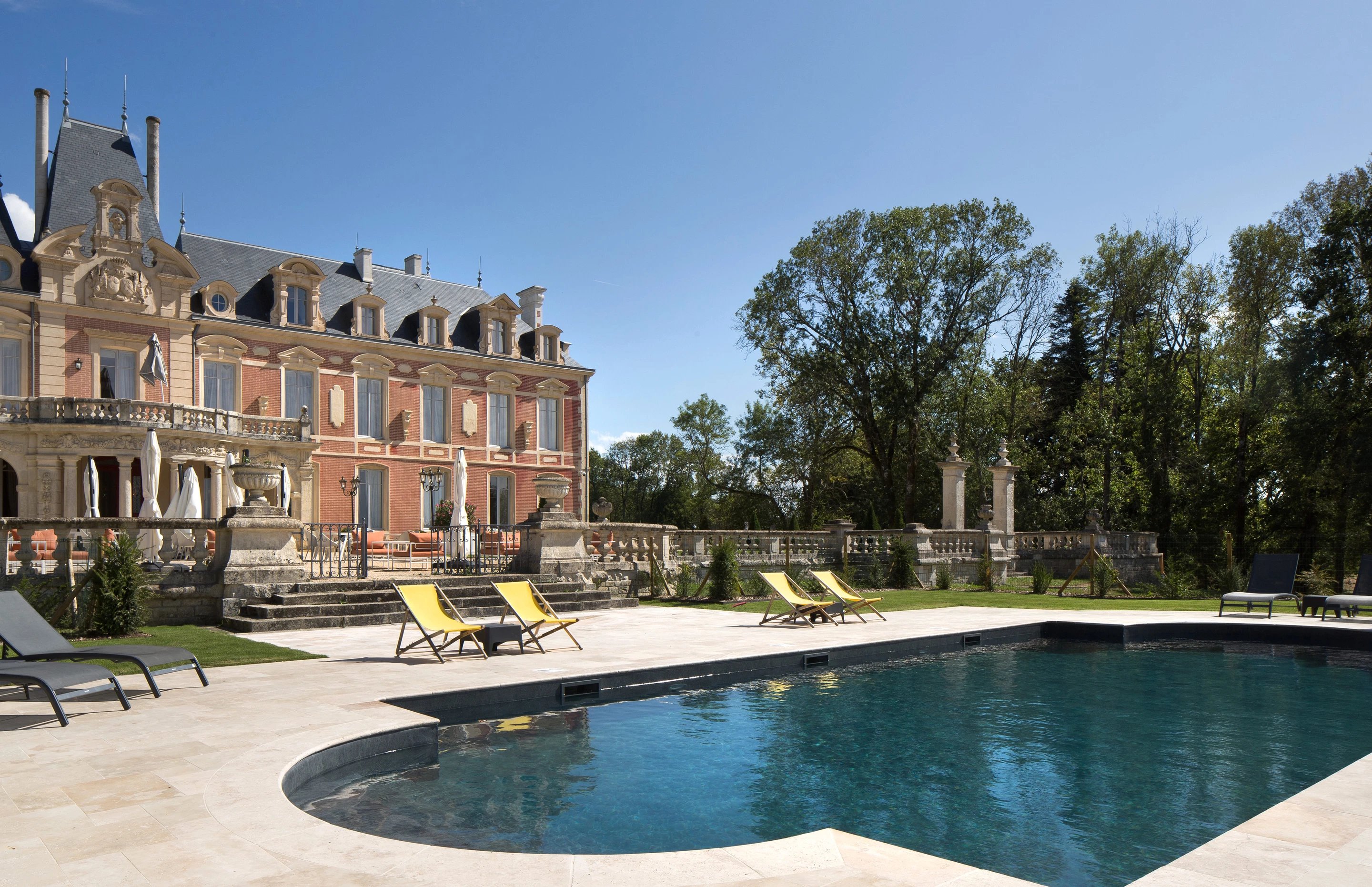 Alexandra Palace | Hôtel 5 étoiles | piscine | Niort