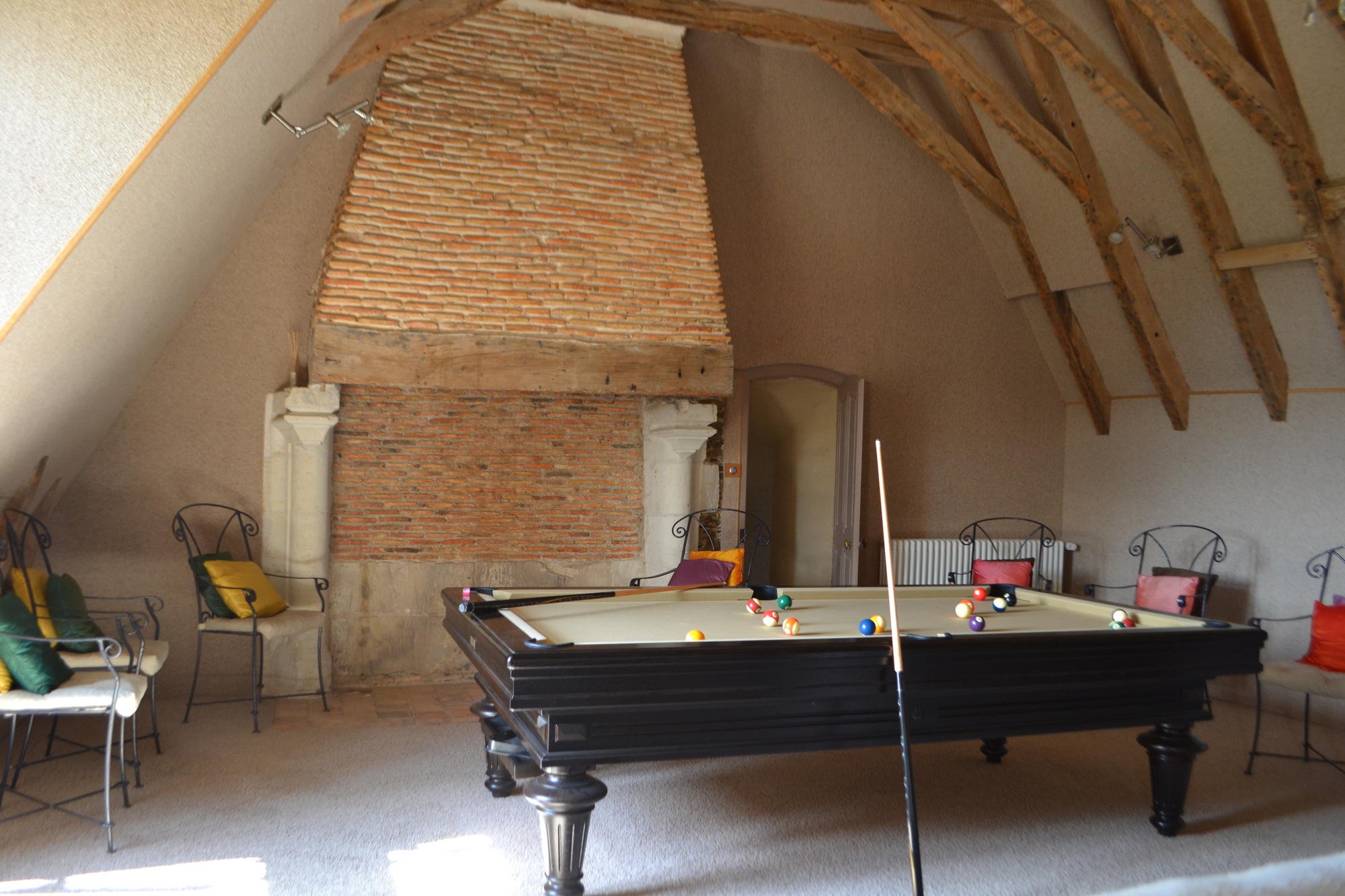 snooker pool home cinema chateau epinay