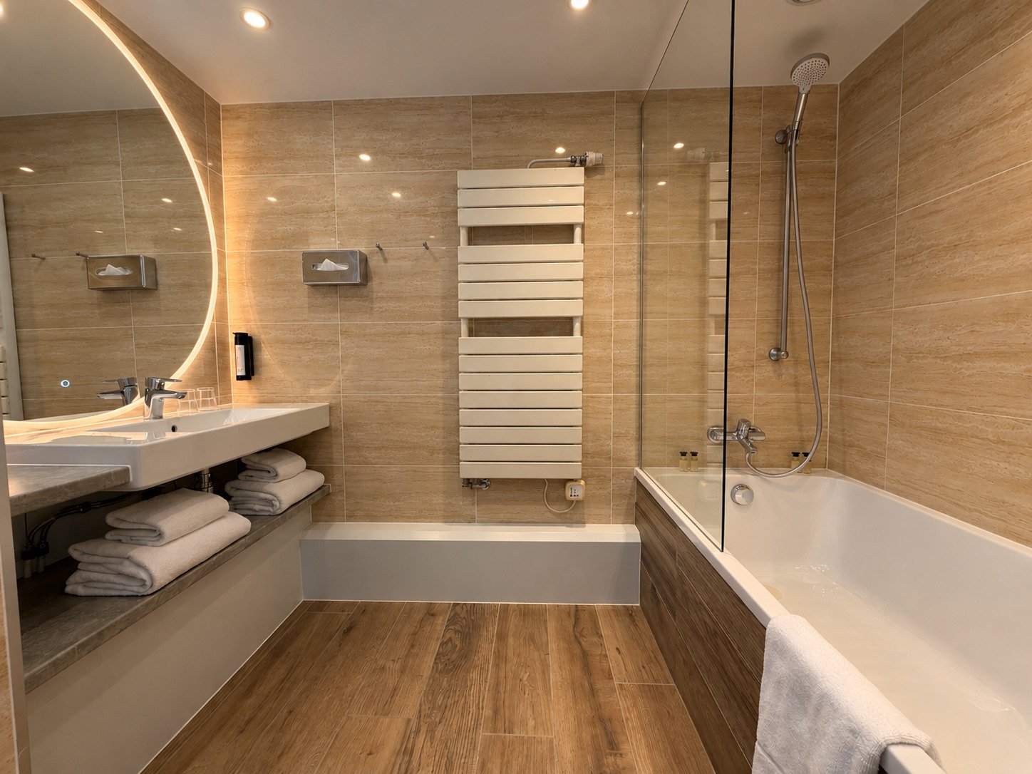 488/Suite/Royal_golf_hotel_suite_la_grande_motte_7.jpg