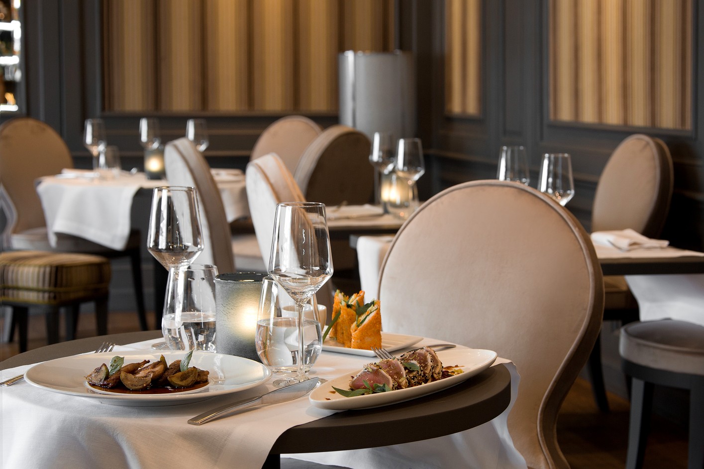 → Restaurant - Hôtel Château Frontenac 4* - Paris | Frontenac Group