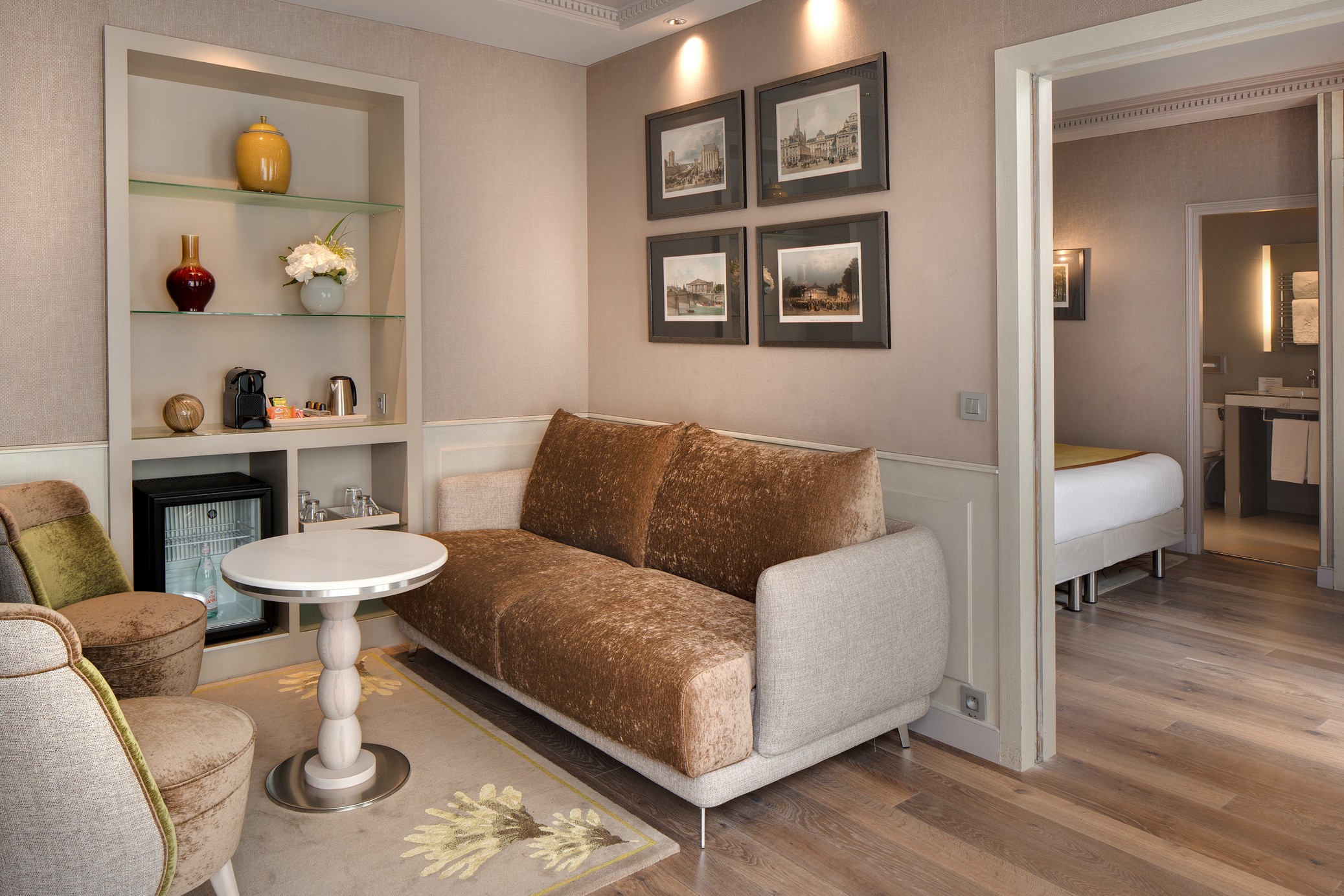 521/Photos/RCE_Chambres/Junior_Suite/RCE_JS_mordore_BD_2.jpg