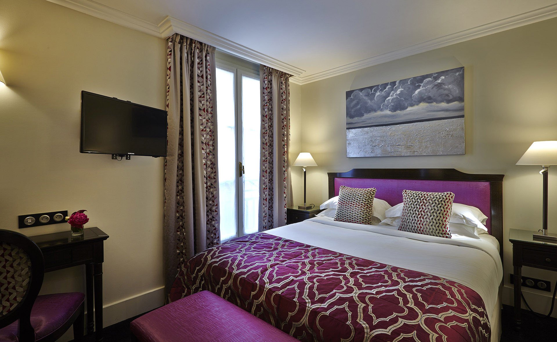 Classic Room, Hotel Paris rue Saint Honoré, 4 star hotel Paris Louvre Vendôme, 4 star hotel Saint Honoré