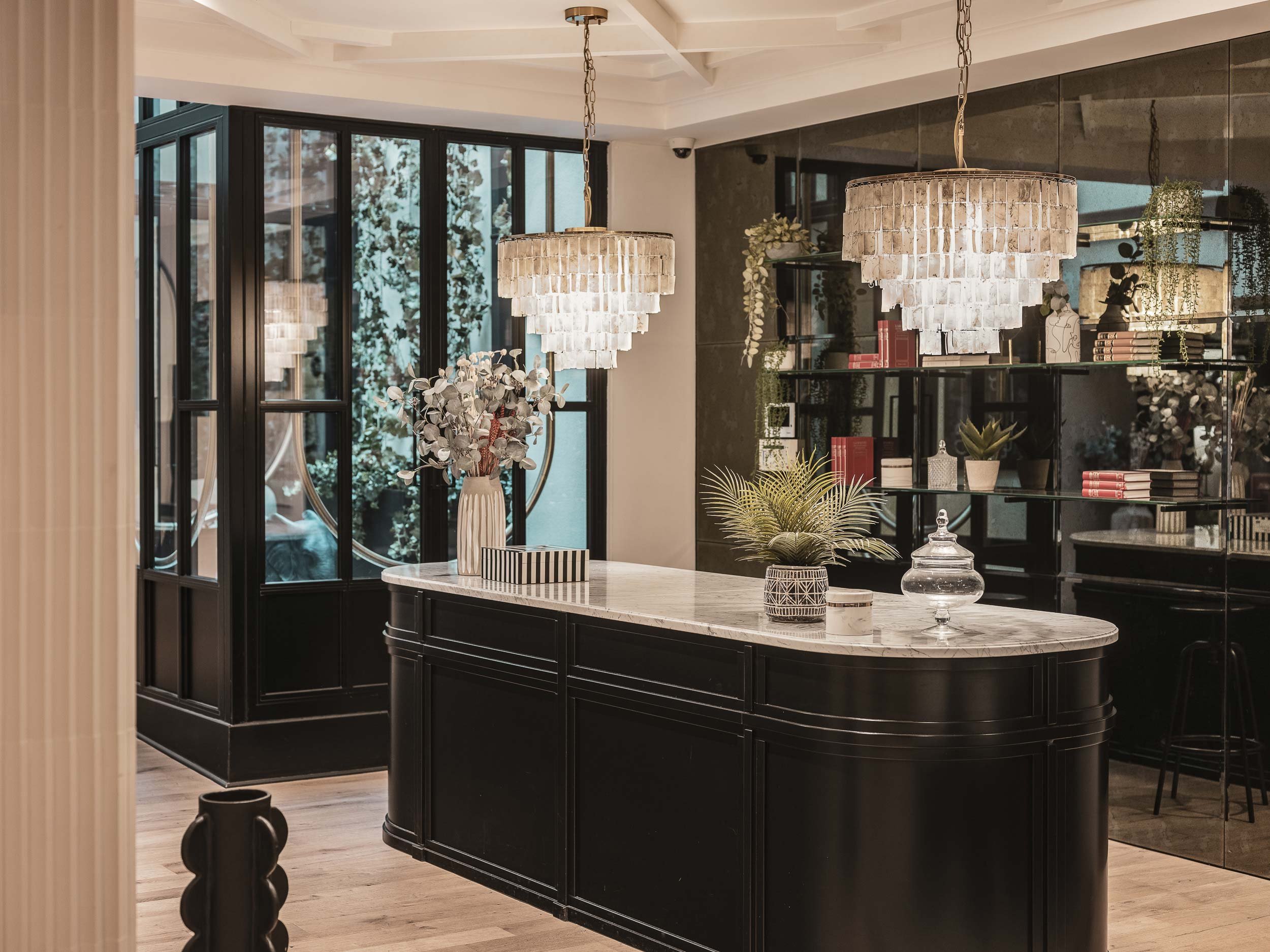 Maisons du Monde Hôtel & Suites, 