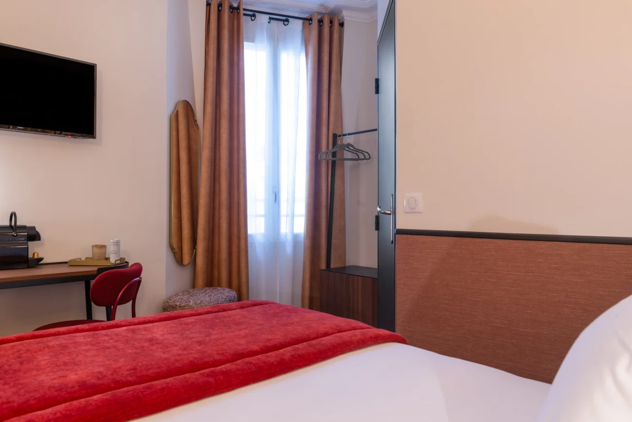 , HOTEL BRITTANY OPÉRA PARIS